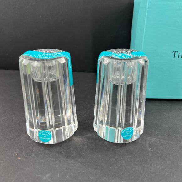 Tiffany & Co. Atlas heavy vertical ribbed crystal candlestick holder. - Picture 2 of 6